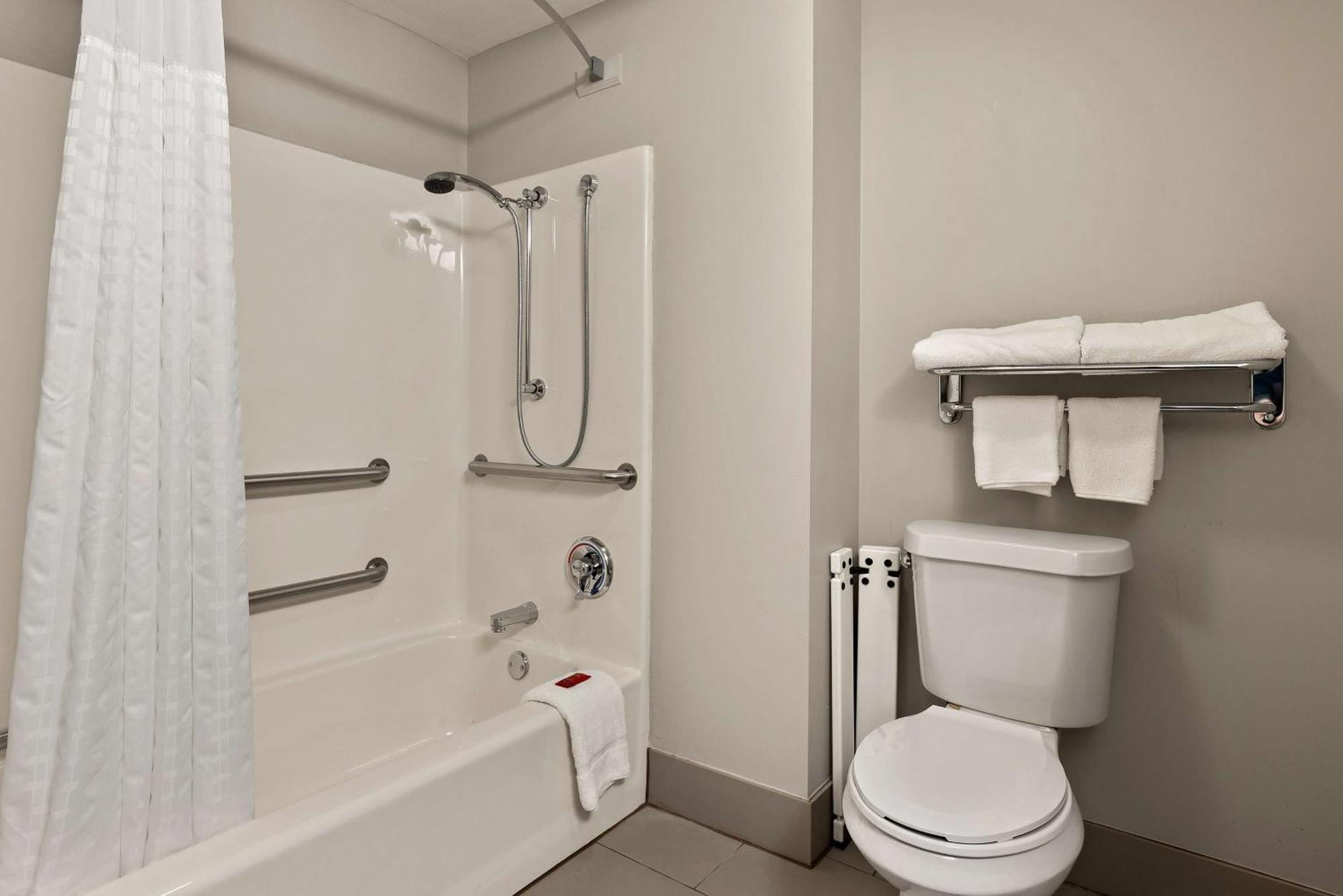 Surestay Plus Hotel By Best Western Tulsa East Buitenkant foto