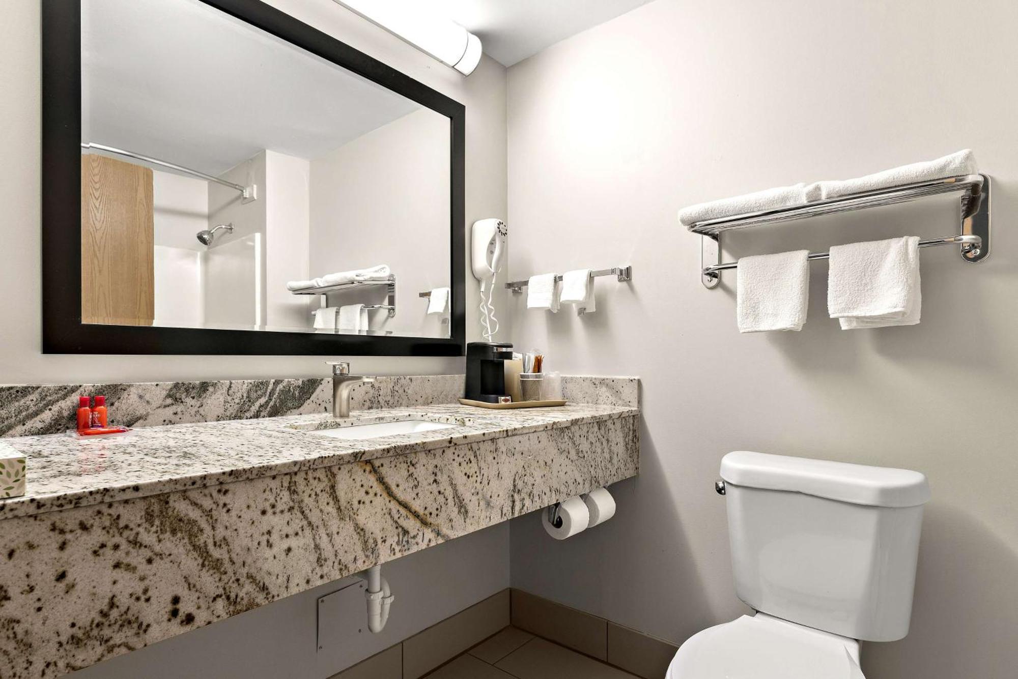 Surestay Plus Hotel By Best Western Tulsa East Buitenkant foto