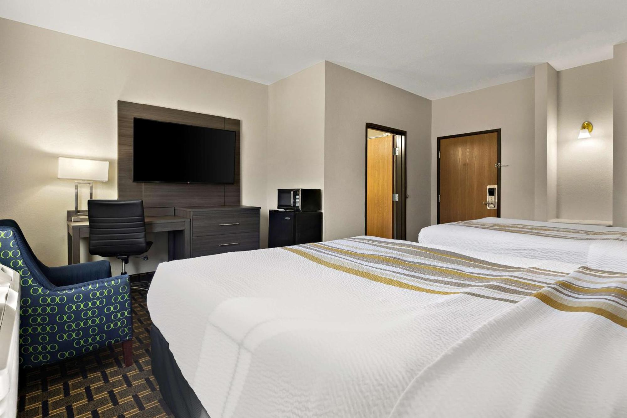 Surestay Plus Hotel By Best Western Tulsa East Buitenkant foto
