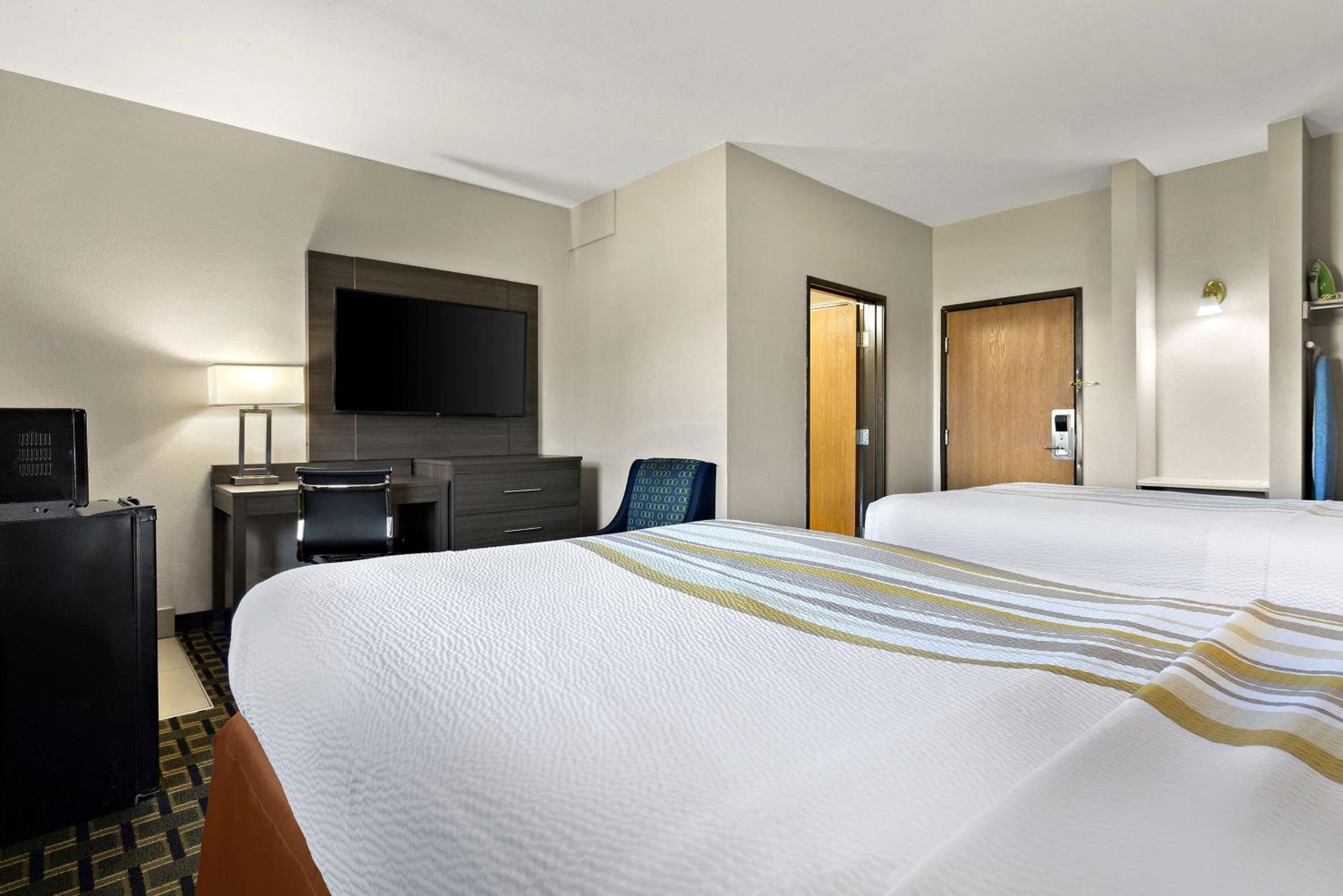 Surestay Plus Hotel By Best Western Tulsa East Buitenkant foto