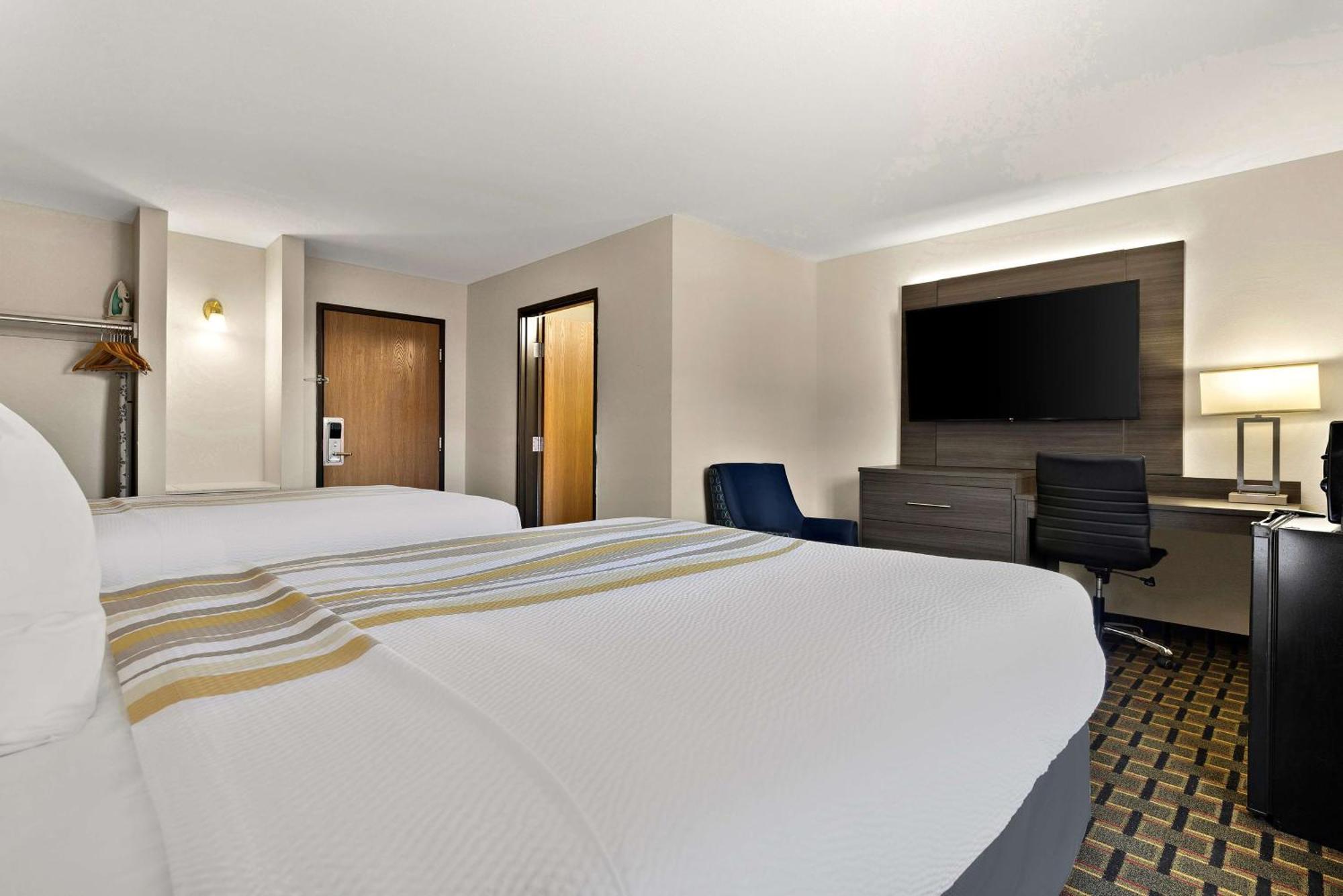 Surestay Plus Hotel By Best Western Tulsa East Buitenkant foto